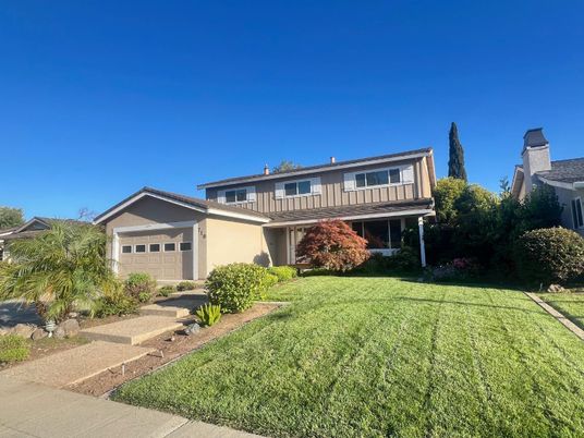Attached, Backyard, Exterior, Facade, Split Level