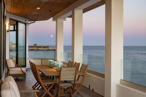 Dining room, Interior, Recessed Lighting, Water