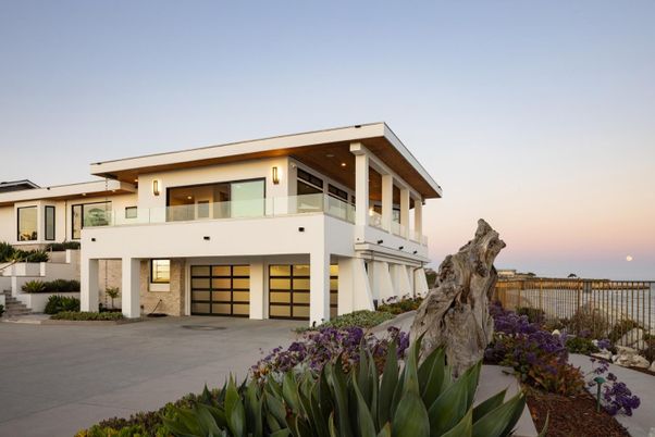 Attached, Exterior, Facade, Modern