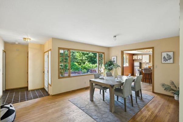 Dining room, Interior, Wood Texture Flooring
