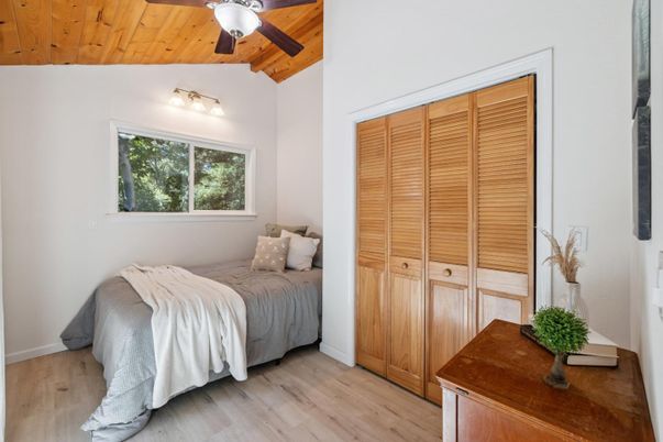 Bedroom, Interior, Wooden Ceilings, Wood Texture Flooring