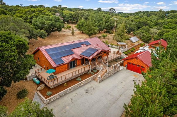 Exterior, Drone