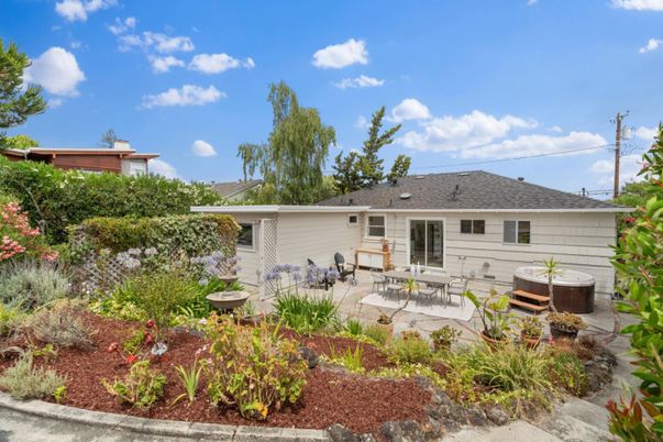 Exterior, Hot Tub