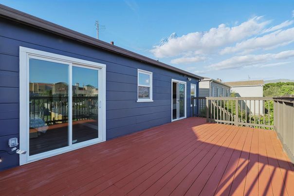 Exterior, Wood Texture Flooring