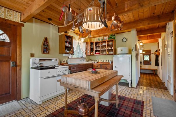 Interior, Kitchen, Pendant Lights, Washer, Wooden Beams, Wooden Ceilings