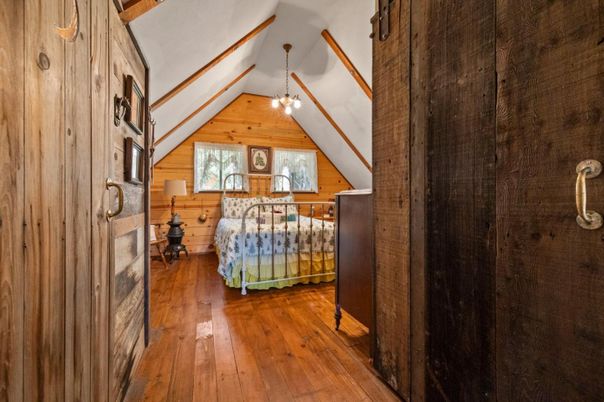 Interior, Pendant Lights, Wood Texture Flooring, Wooden Walls