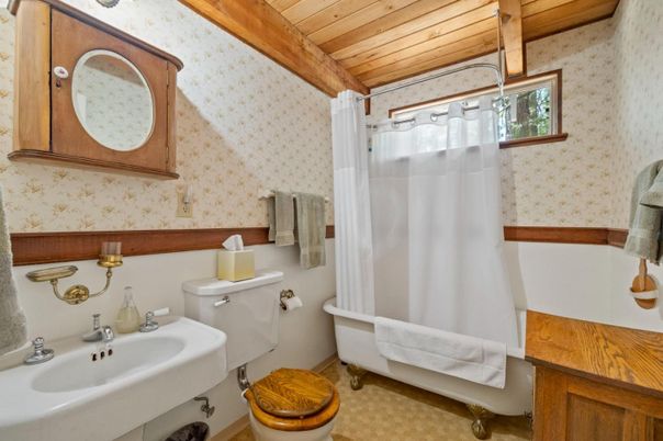 Bathroom, Interior, Wooden Beams, Wooden Ceilings