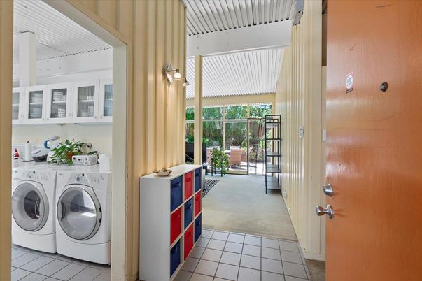 Interior, Washer