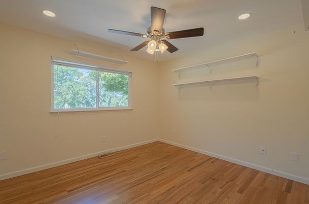Empty room, Interior, Recessed Lighting, Wood Texture Flooring