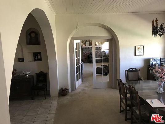 Dining room, Interior