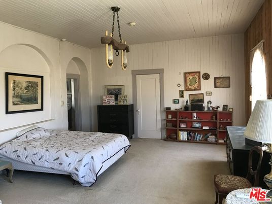 Bedroom, Interior, Pendant Lights