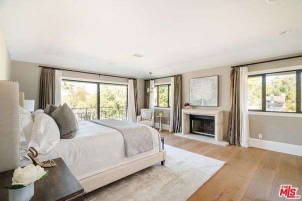 Bedroom, Fireplace, Interior, Pendant Lights, Recessed Lighting, Wood Texture Flooring