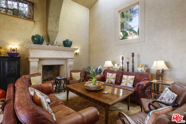 Fireplace, Interior, Living room