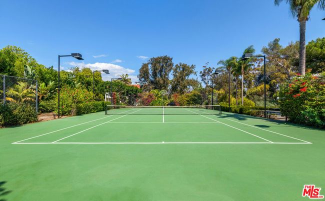 Exterior, Tennis Courts