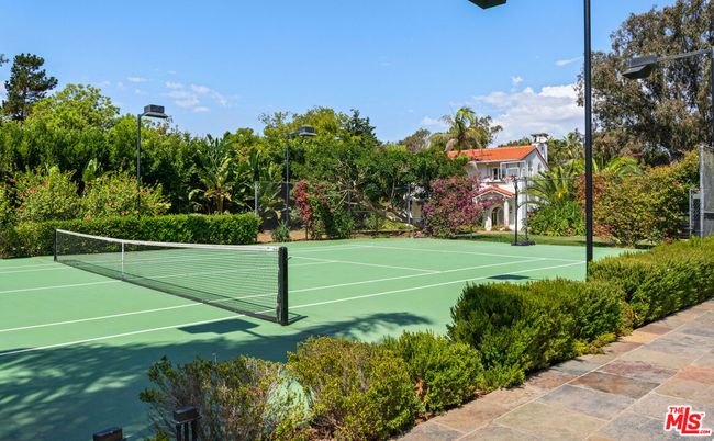 Exterior, Tennis Courts