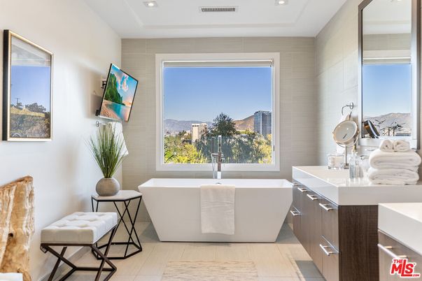 Bathroom, Free Standing Baths, Interior, Recessed Lighting, Wood Texture Flooring