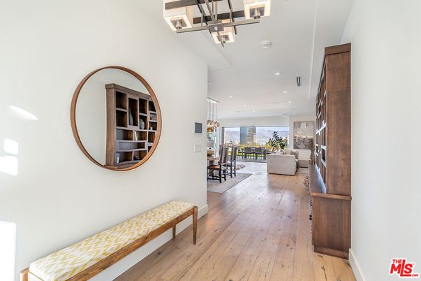 Dining room, Interior, Living room, Pendant Lights, Recessed Lighting, Wood Texture Flooring