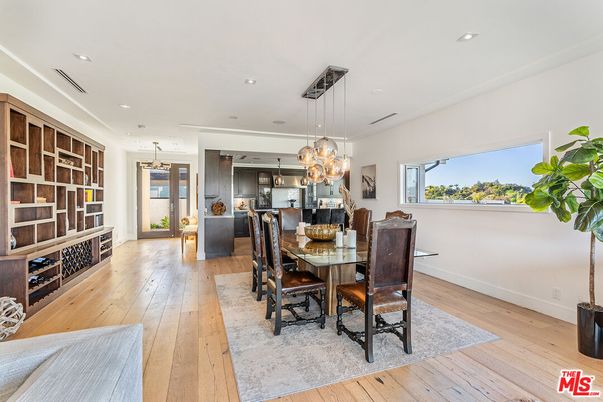 Dining room, Interior, Kitchen, Pendant Lights, Recessed Lighting, Wood Texture Flooring