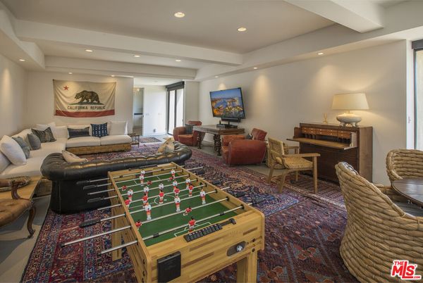 Game Room, Interior, Living room, Recessed Lighting