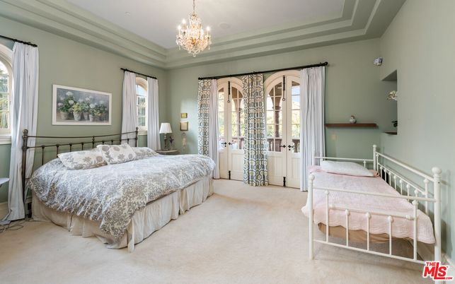 Bedroom, Chandelier, Interior