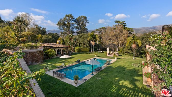 Backyard, Exterior, Pool