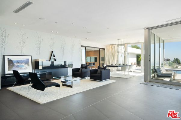 Dining room, Interior, Living room, Marble Walls, Pendant Lights, Recessed Lighting