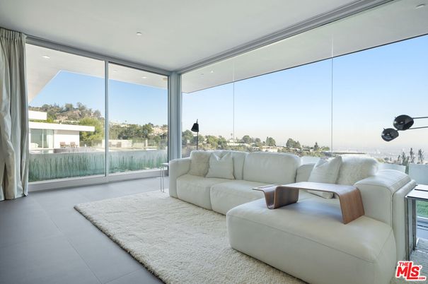 Interior, Living room, Recessed Lighting, Sun Room