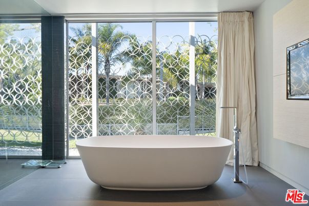 Bathroom, Free Standing Baths, Interior