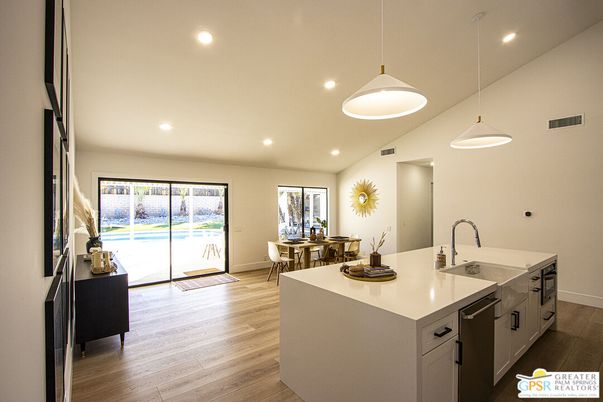 Dining room, Interior, Kitchen, Pendant Lights, Recessed Lighting, Wood Texture Flooring
