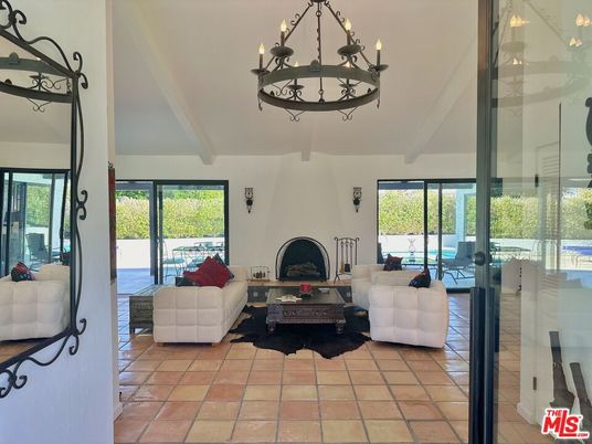 Chandelier, Fireplace, Interior, Living room