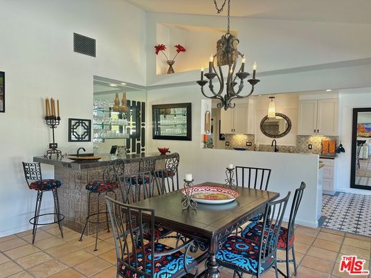 Chandelier, Dining room, Interior, Kitchen, Recessed Lighting