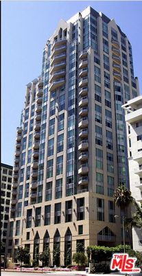 Exterior, Facade, Condo Building
