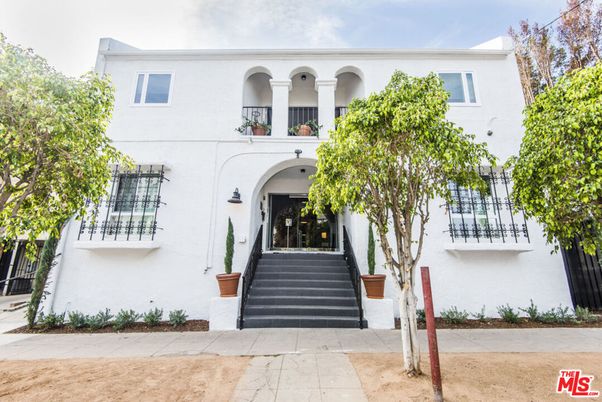 Exterior, Facade, Spanish Mediterranean