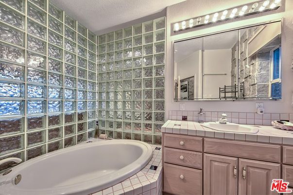 Bathroom, Interior, Tile Countertops