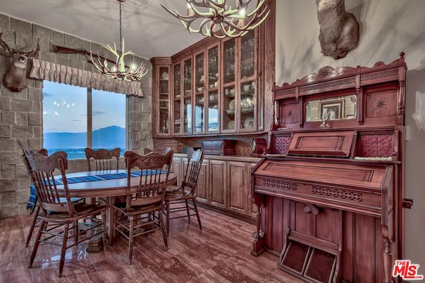 Dining room, Interior, Pendant Lights, Water, Wood Texture Flooring