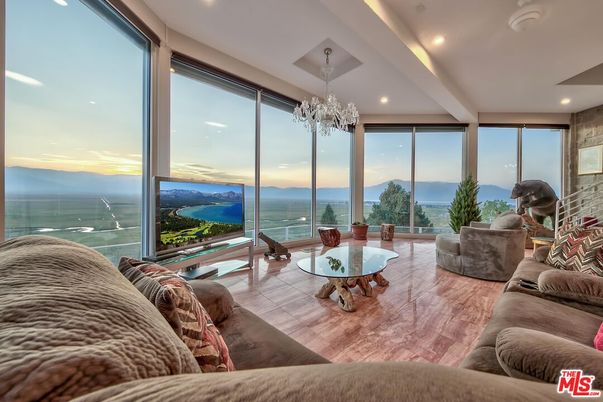 Chandelier, Interior, Living room, Recessed Lighting, Water, Wood Texture Flooring