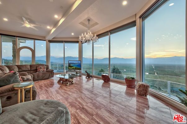 Chandelier, Interior, Living room, Recessed Lighting, Water, Wood Texture Flooring