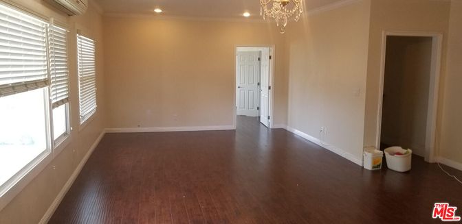 Chandelier, Empty room, Interior, Recessed Lighting, Wood Texture Flooring