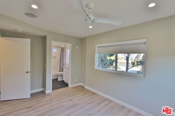 Bathroom, Empty room, Interior, Recessed Lighting, Wood Texture Flooring