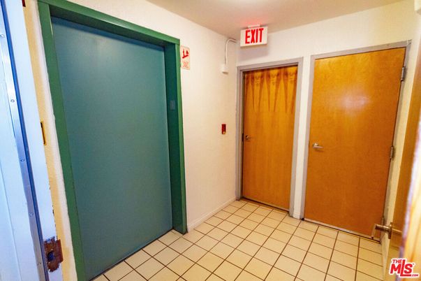 Elevator, Interior
