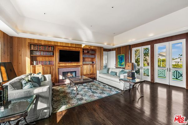 Fireplace, Interior, Living room, Recessed Lighting, Wood Texture Flooring, Wooden Walls