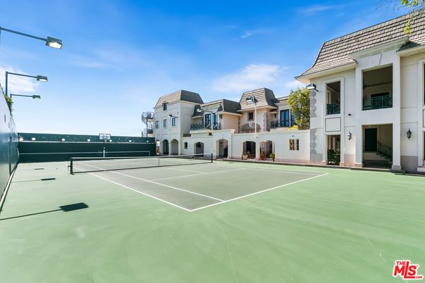 Exterior, Tennis Courts