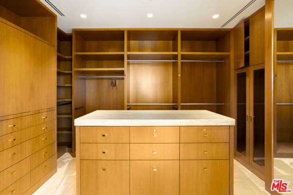 Interior, Recessed Lighting, Walk-in Closets