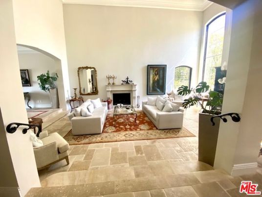 Fireplace, Interior, Living room