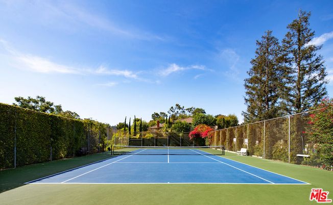 Exterior, Tennis Courts