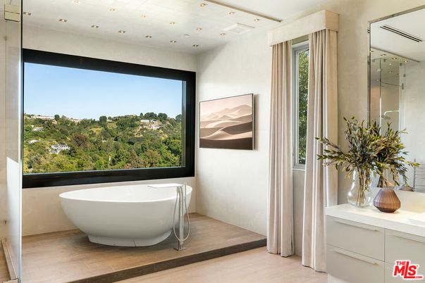 Bathroom, Free Standing Baths, Interior, Recessed Lighting, Wood Texture Flooring