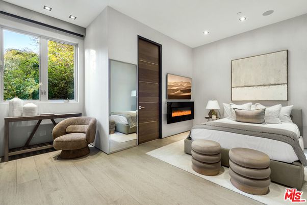 Bedroom, Fireplace, Interior, Recessed Lighting, Wood Texture Flooring