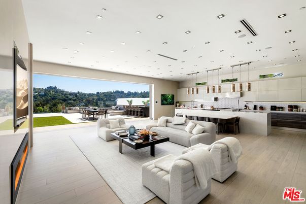 Dining room, Interior, Kitchen, Living room, Pendant Lights, Recessed Lighting, Wood Texture Flooring