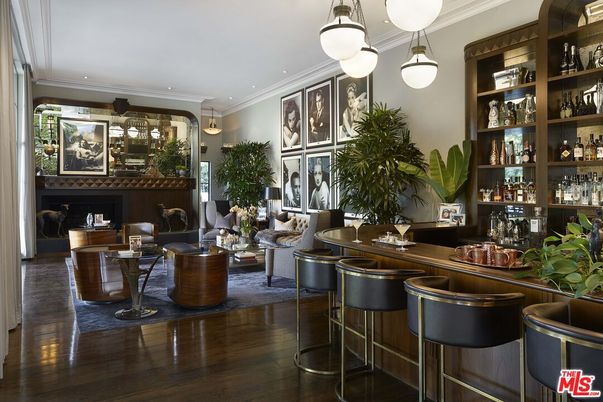 Interior, Living room, Pendant Lights, Recessed Lighting, Wood Texture Flooring