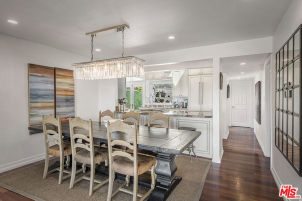 Chandelier, Dining room, Interior, Kitchen, Recessed Lighting, Wood Texture Flooring